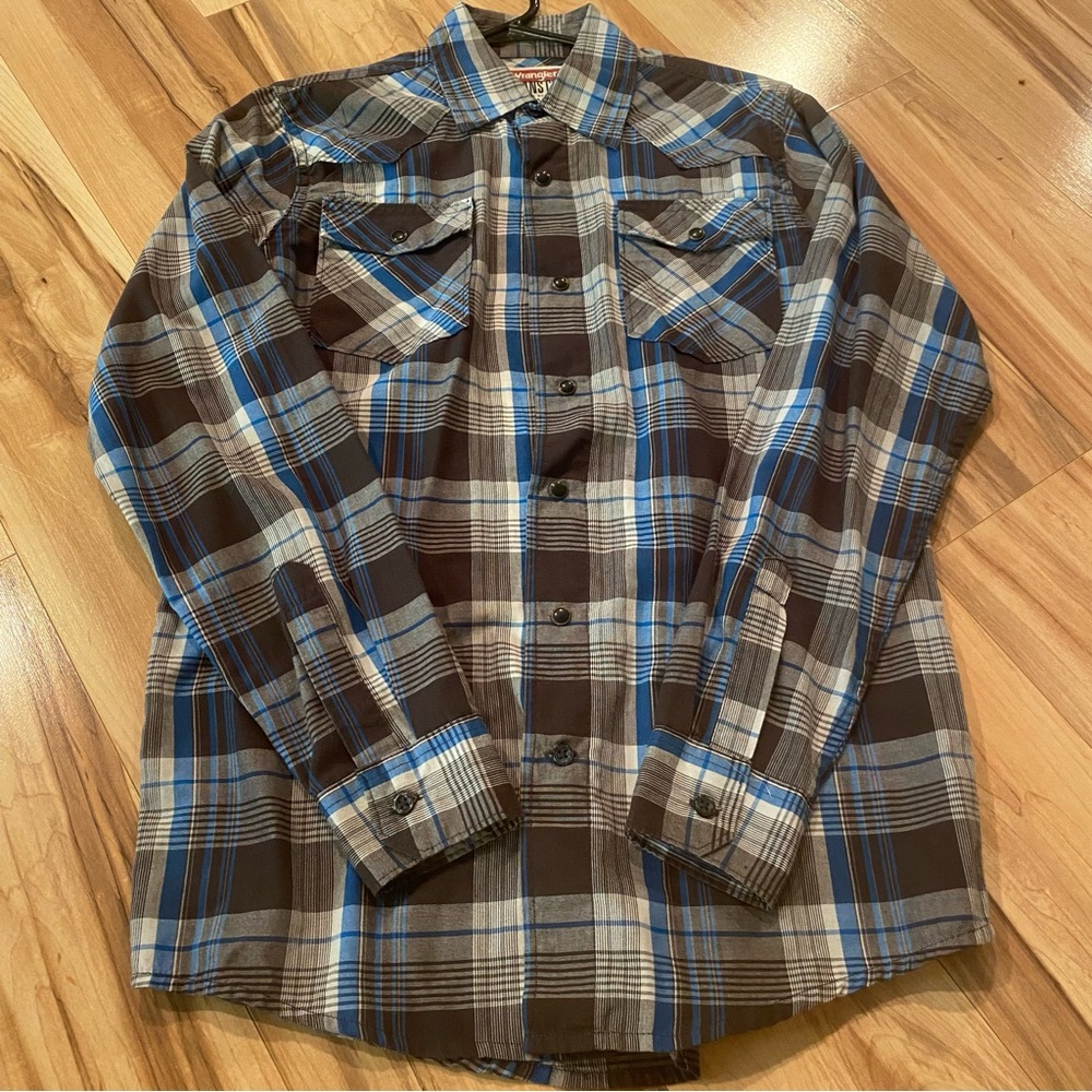 Wrangler Blue and Gray Plaid Button-Down Shirt—S